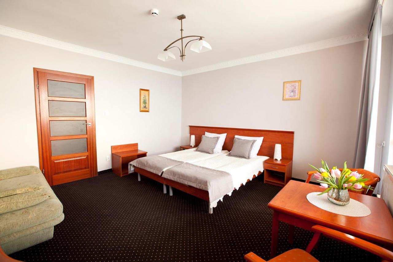 Hotel Wodnik Twoj Hotel Z Widokiem Na Morze 尤斯托尼莫斯基 外观 照片