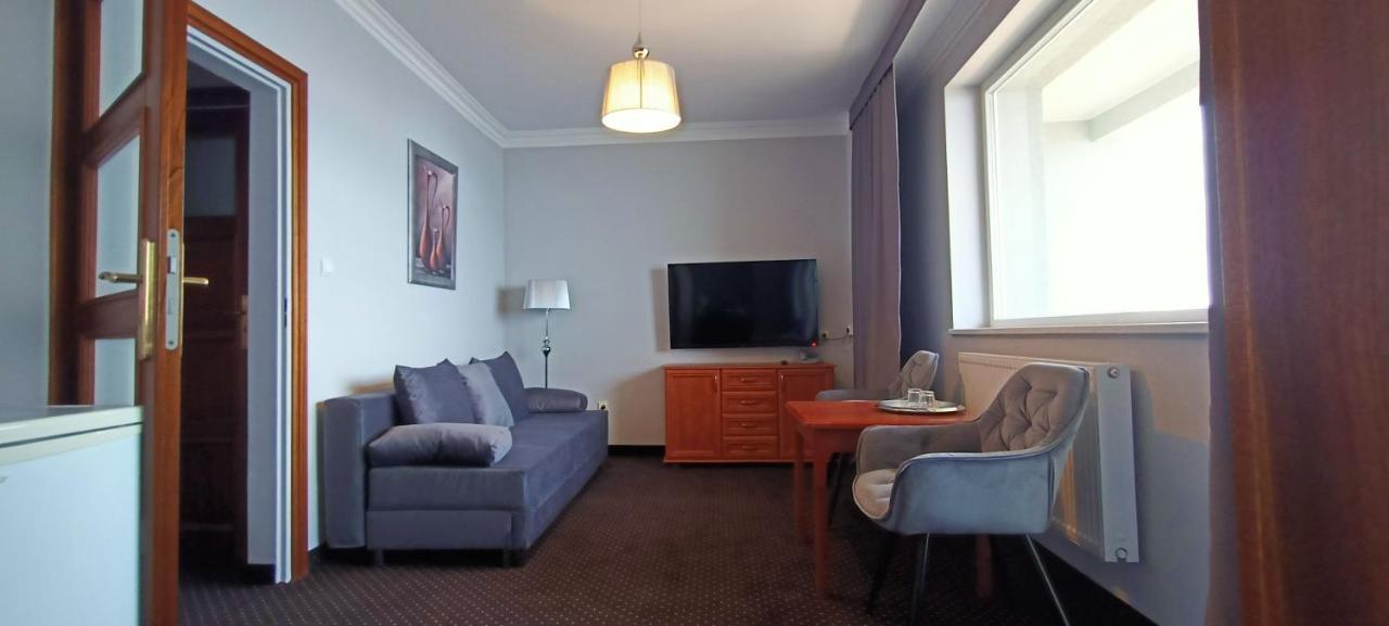 Hotel Wodnik Twoj Hotel Z Widokiem Na Morze 尤斯托尼莫斯基 外观 照片