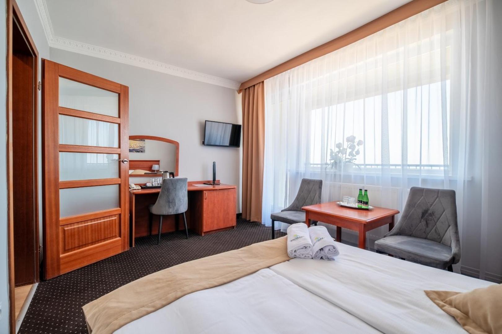 Hotel Wodnik Twoj Hotel Z Widokiem Na Morze 尤斯托尼莫斯基 外观 照片