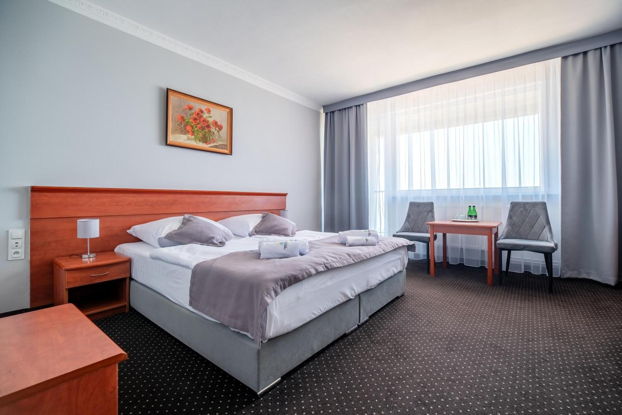 Hotel Wodnik Twoj Hotel Z Widokiem Na Morze 尤斯托尼莫斯基 外观 照片